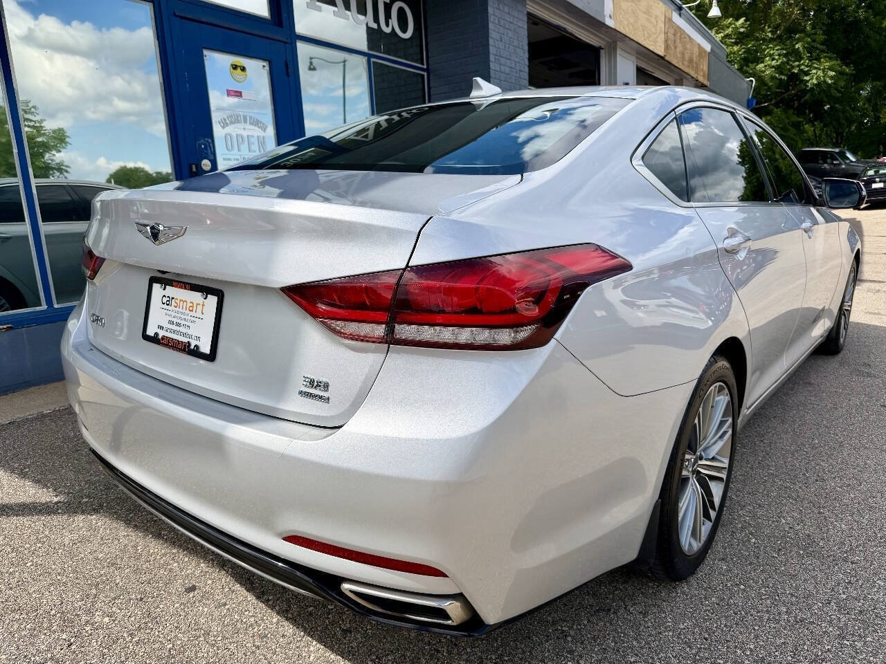 Used 2018 Genesis G80 3.8 AWD/4WD image 10