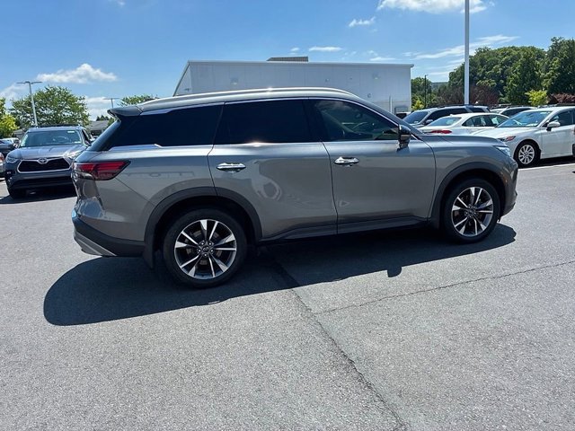 Used 2022 INFINITI QX60 Luxe w/ Cargo Package AWD/4WD image 7