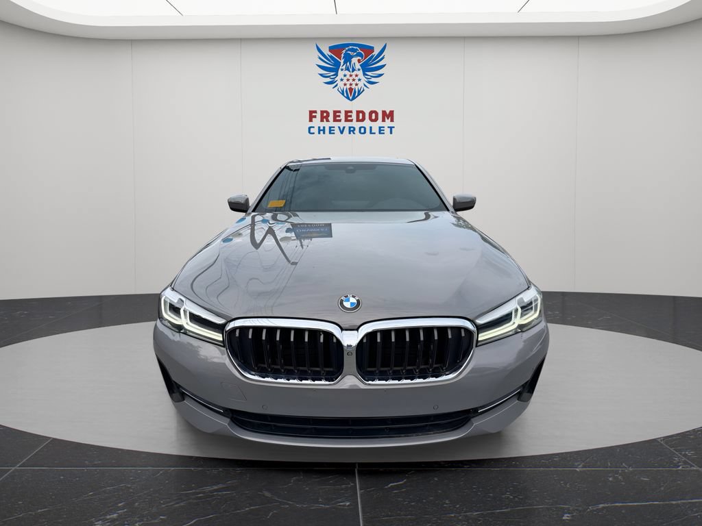 Used 2021 BMW 530i xDrive w/ Convenience Package AWD/4WD image 9