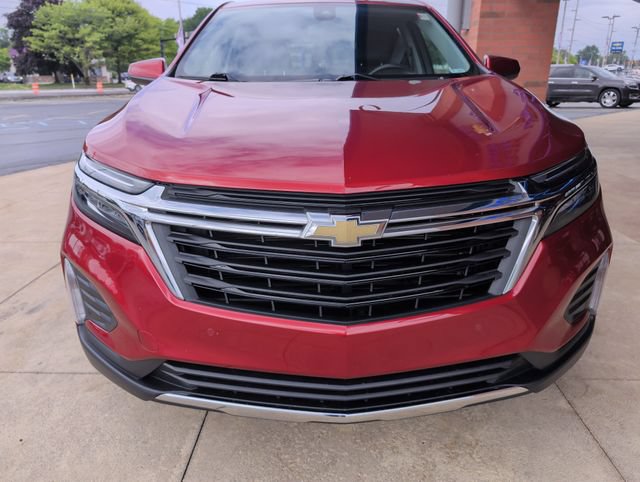 Used 2023 Chevrolet Equinox LT AWD/4WD image 10