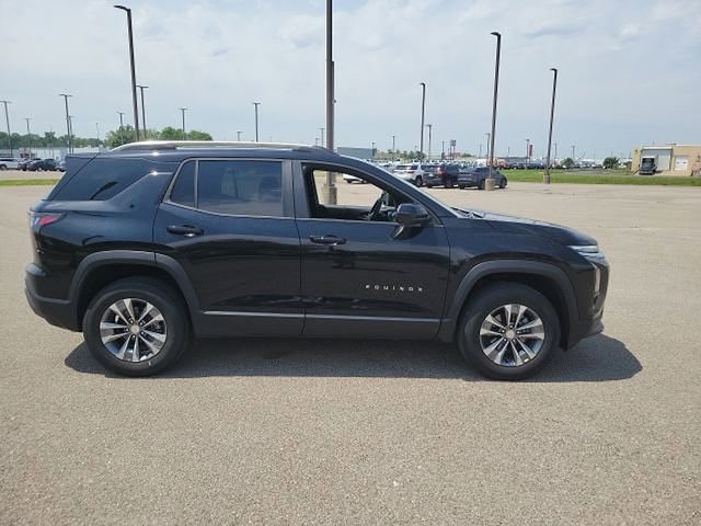 Used 2025 Chevrolet Equinox LT w/ Convenience Package II FWD image 7
