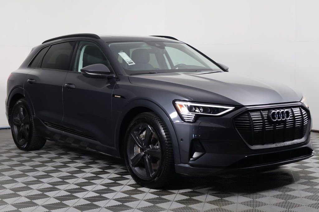 Used 2019 Audi e-tron Premium Plus image 3