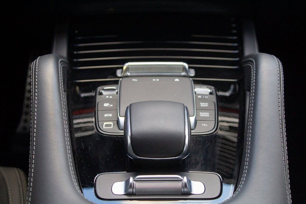 Used 2025 Mercedes-Benz GLE 53 AMG 4MATIC image 21