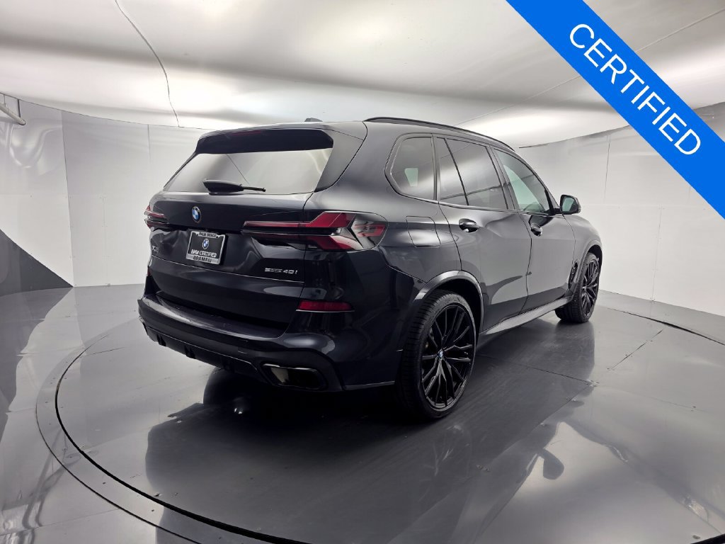 Certified 2024 BMW X5 sDrive40i w/ M Sport Package RWD image 4