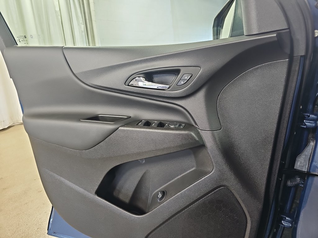 Certified 2024 Chevrolet Equinox LT AWD/4WD image 33