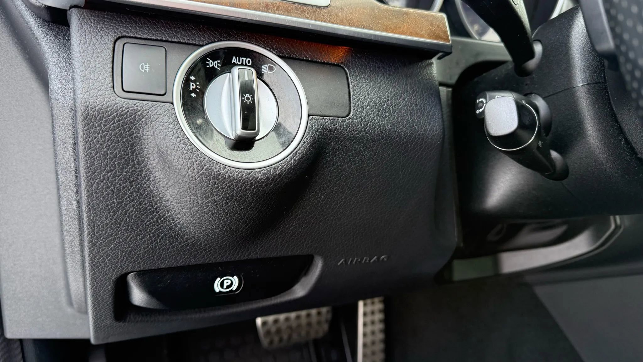 Used 2016 Mercedes-Benz E 350 4MATIC Wagon w/ Premium Package image 20