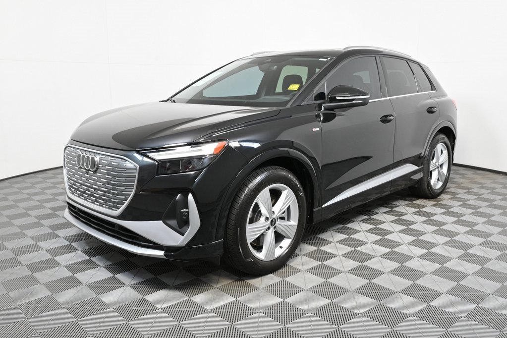 Used 2024 Audi Q4 e-tron Premium image 23