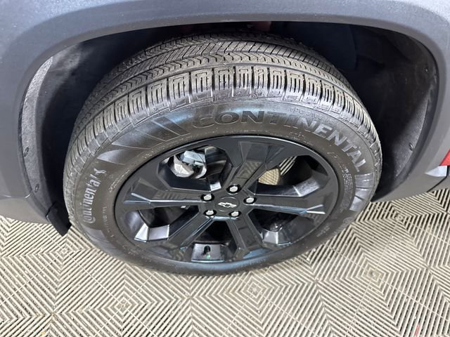 Used 2025 Chevrolet Equinox LT w/ Midnight Edition FWD image 10