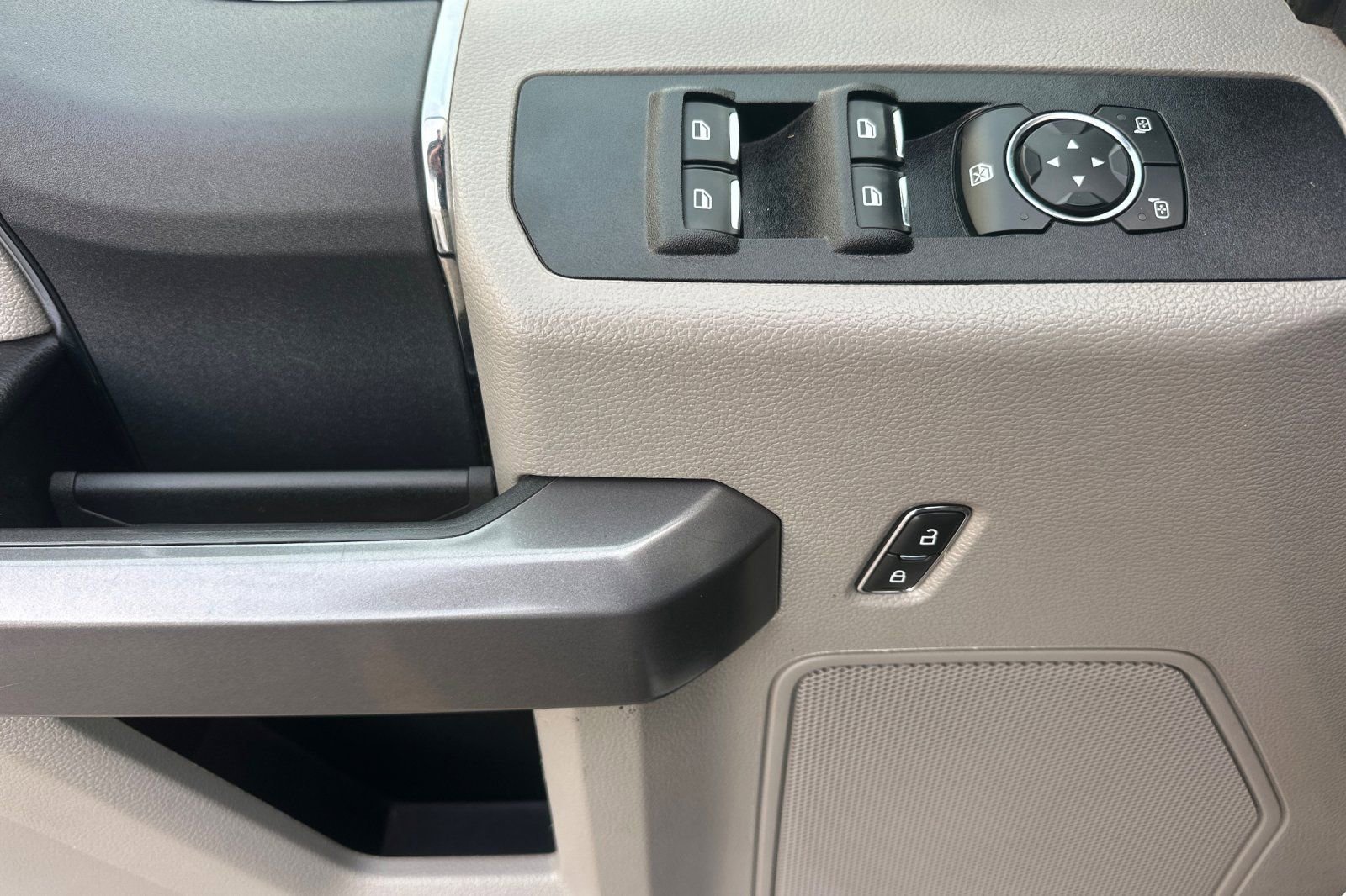 Used 2022 Ford F250 XLT image 11