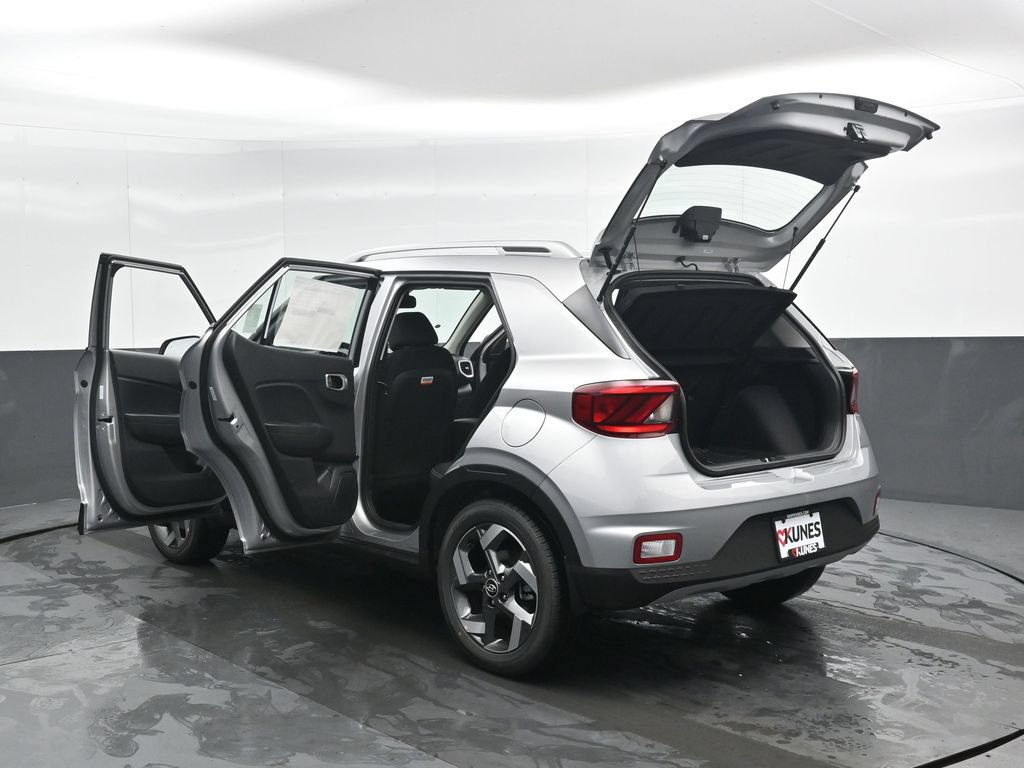 New 2026 Hyundai Venue SEL FWD image 49