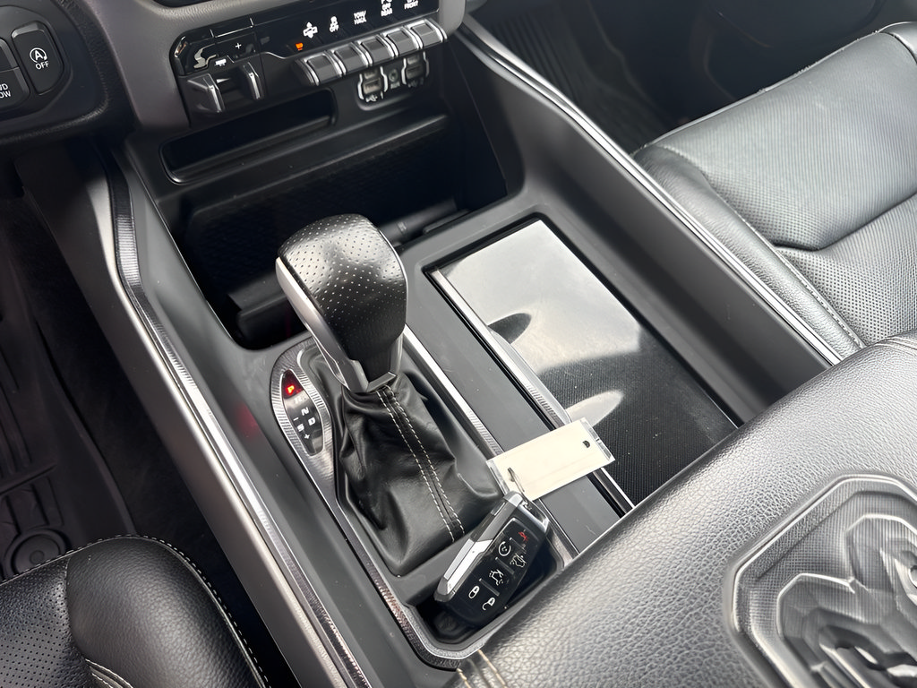 Used 2022 RAM 1500 Laramie AWD/4WD image 13