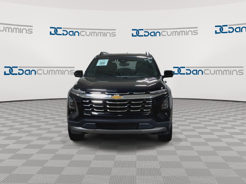 Used 2025 Chevrolet Equinox LT w/ Convenience Package II FWD image 4