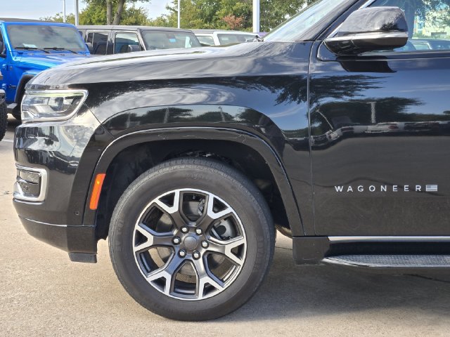 Certified 2024 Jeep Wagoneer Series III AWD/4WD image 9