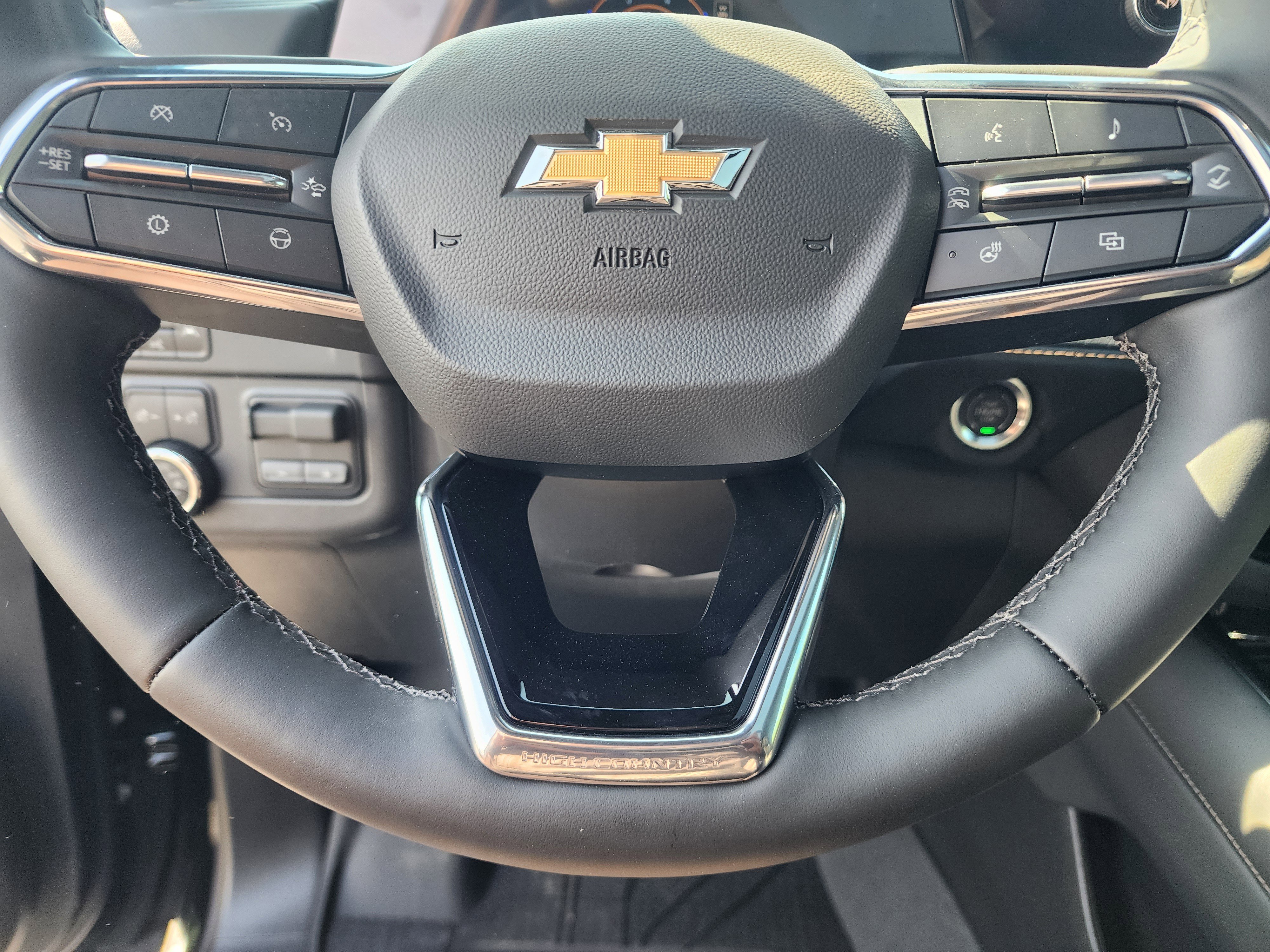 New 2026 Chevrolet Suburban High Country image 30