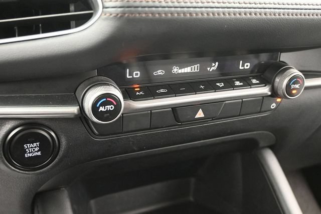 Used 2024 MAZDA MAZDA3 s FWD image 35