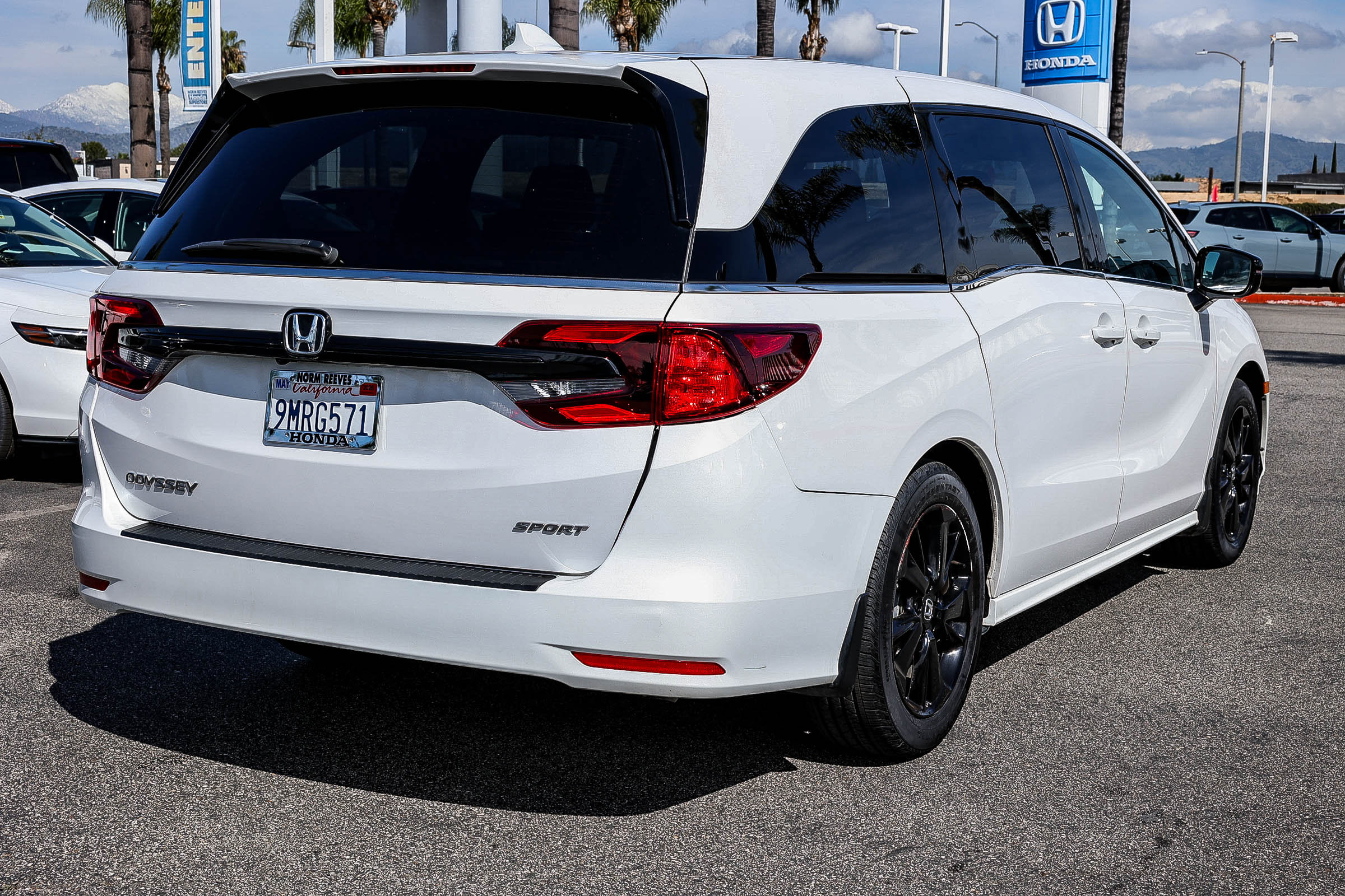 Certified 2024 Honda Odyssey Sport image 7