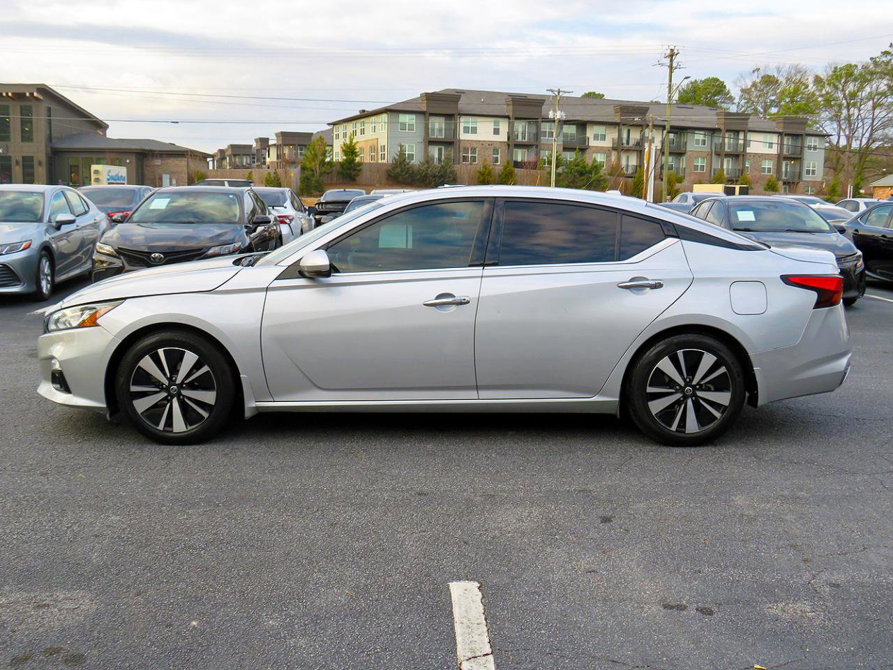 Used 2021 Nissan Altima 2.5 SL FWD image 10