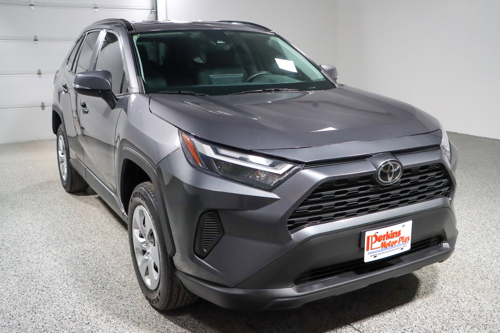 Used 2022 Toyota RAV4 XLE image 5
