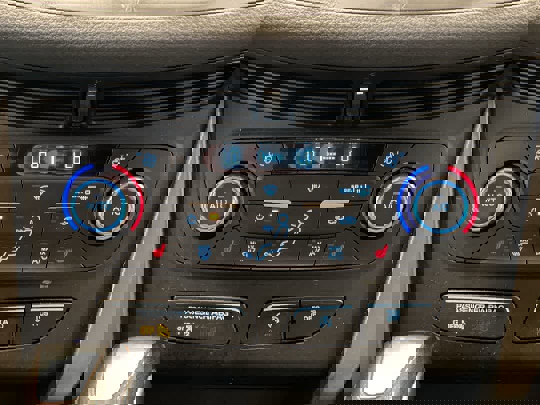 Used 2018 Ford Escape SEL w/ Ford Safe & Smart Package image 22