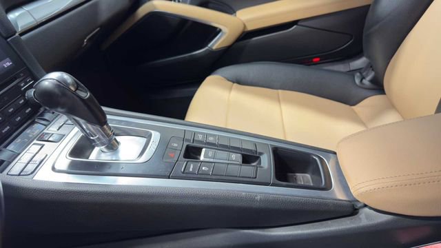 Used 2018 Porsche 718 Boxster image 20