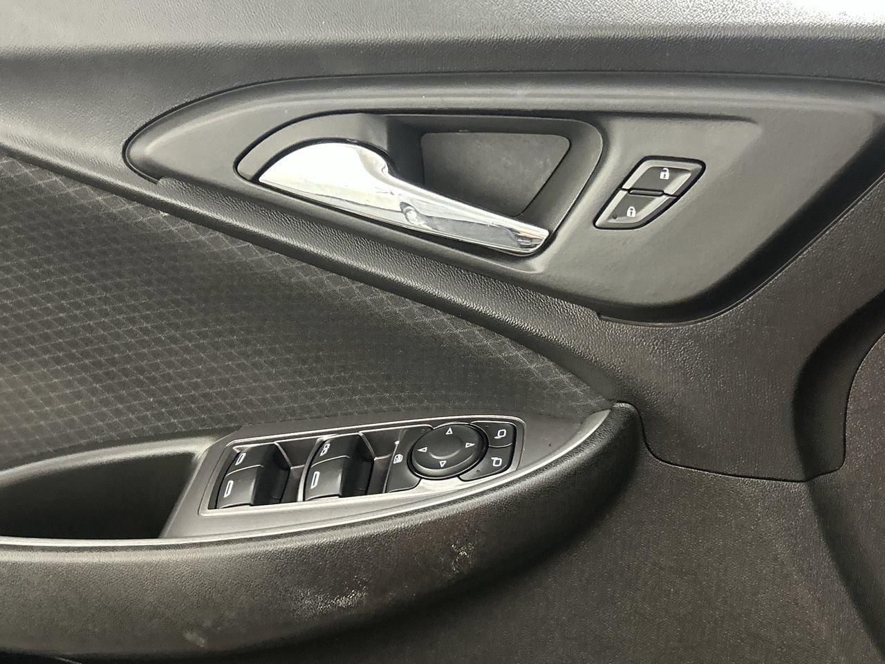 Used 2023 Chevrolet Malibu LT w/ Driver Confidence Package FWD image 19