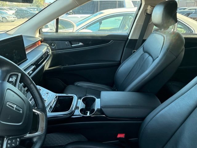 Used 2023 Lincoln Nautilus Reserve w/ Equipment Group 201A AWD/4WD image 5