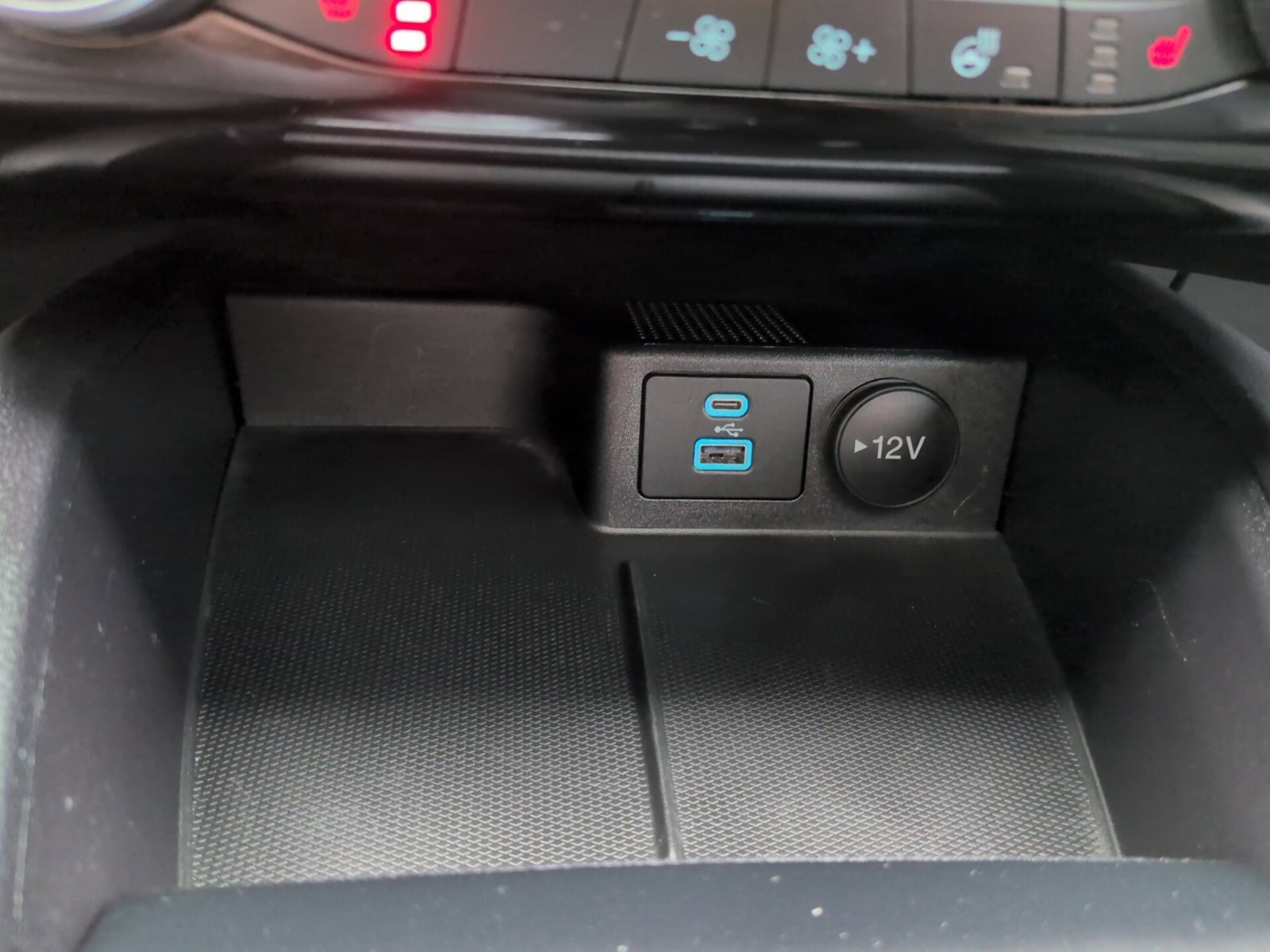 Used 2022 Ford Escape SEL w/ SEL Stealth AWD Package image 28