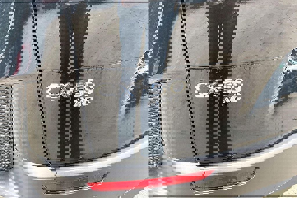 Used 2025 MAZDA CX-50 AWD 2.5 S w/ Cargo Package image 7