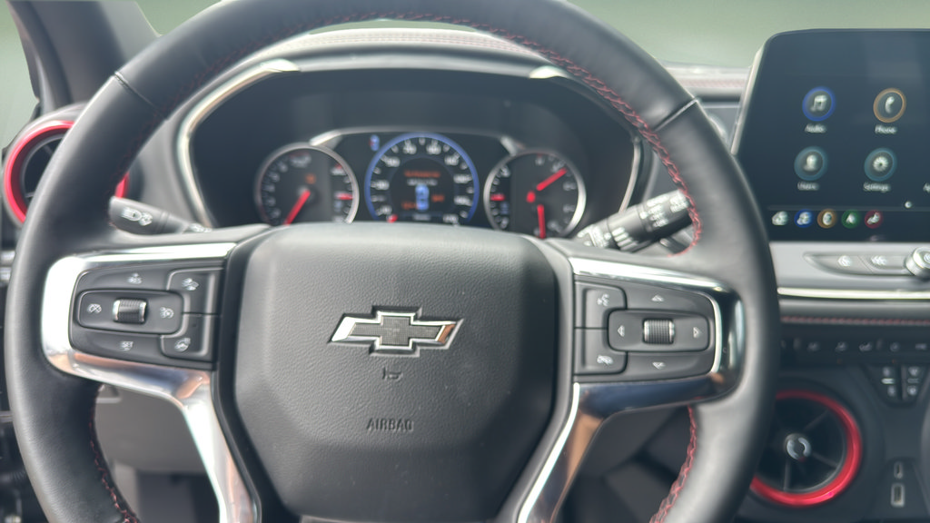 Used 2025 Chevrolet Blazer RS FWD image 13