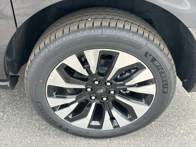 New 2026 Ford Expedition Max Platinum w/ Driver's Package image 19