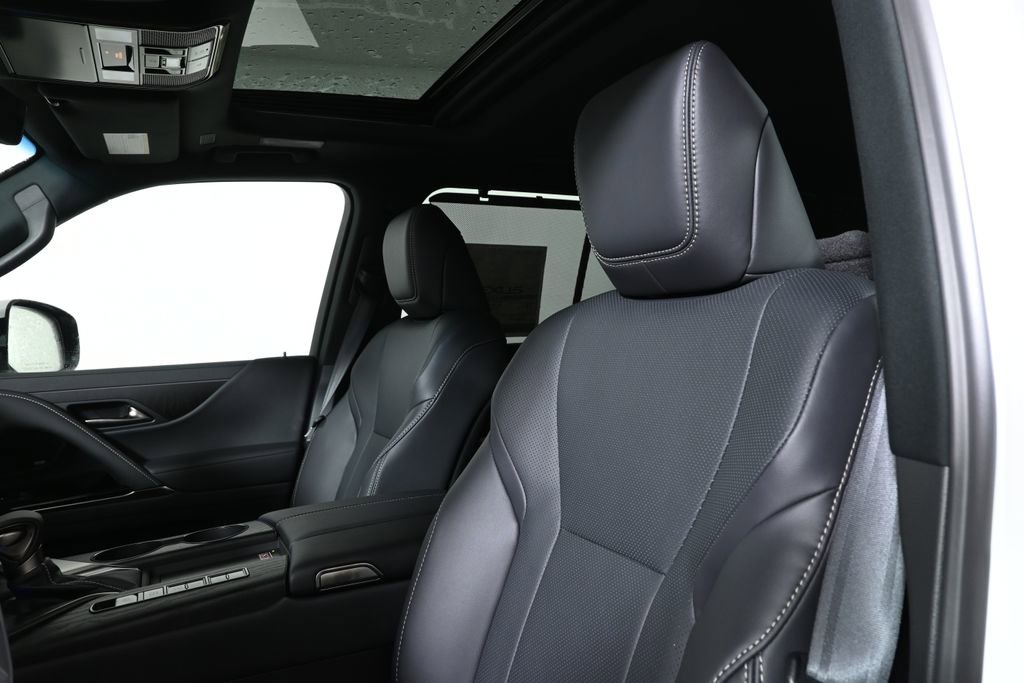 New 2026 Lexus LX 600 4WD w/ Accessory Package (2T) image 15