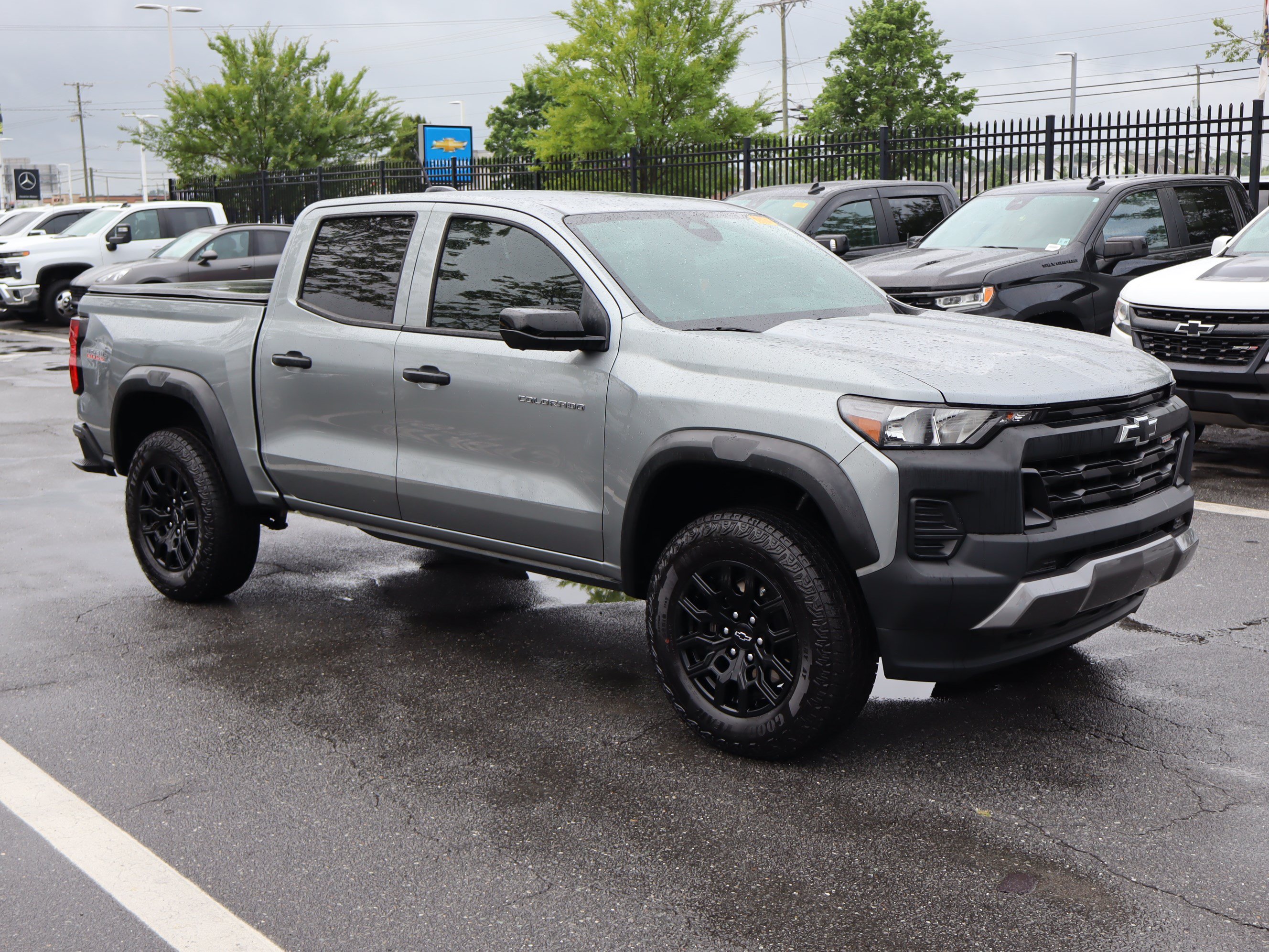 Used 2024 Chevrolet Colorado Trail Boss w/ Technology Package AWD/4WD video 2
