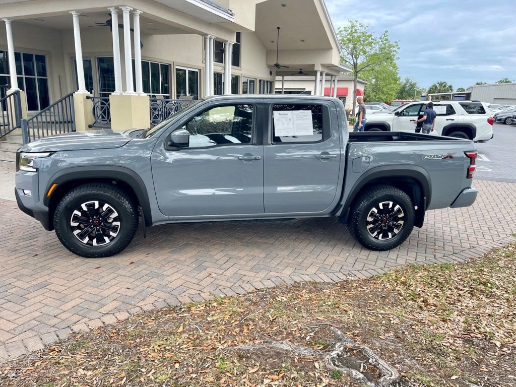 Used 2024 Nissan Frontier Pro-X image 2