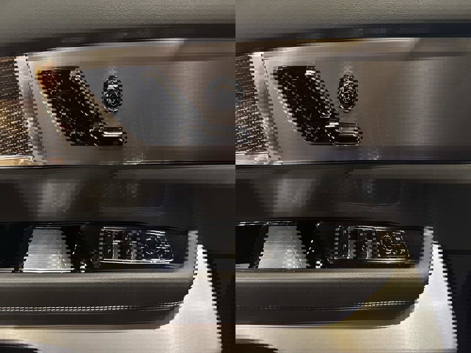 New 2026 Cadillac Vistiq Luxury image 12