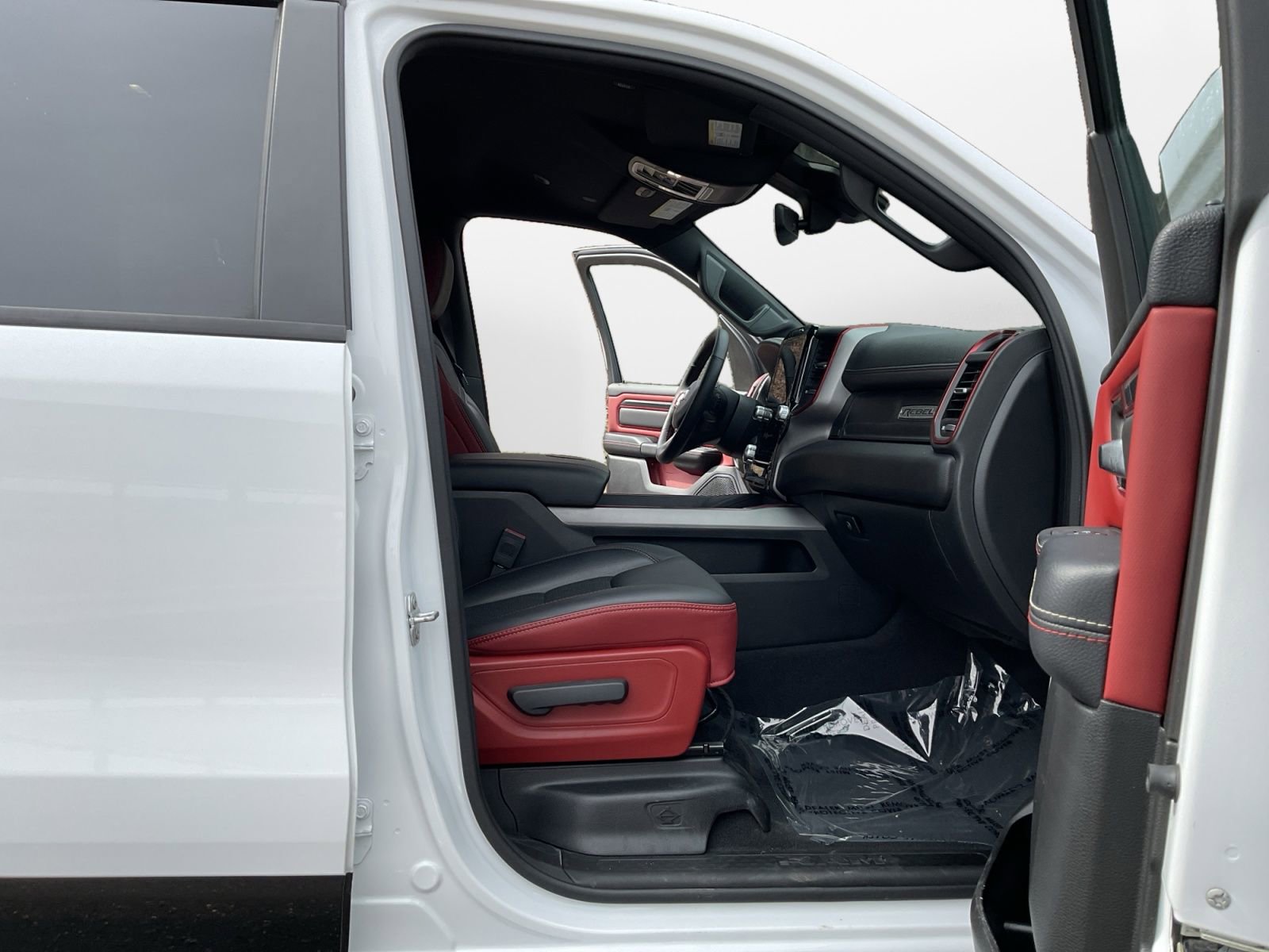 Used 2025 RAM 1500 Rebel image 15