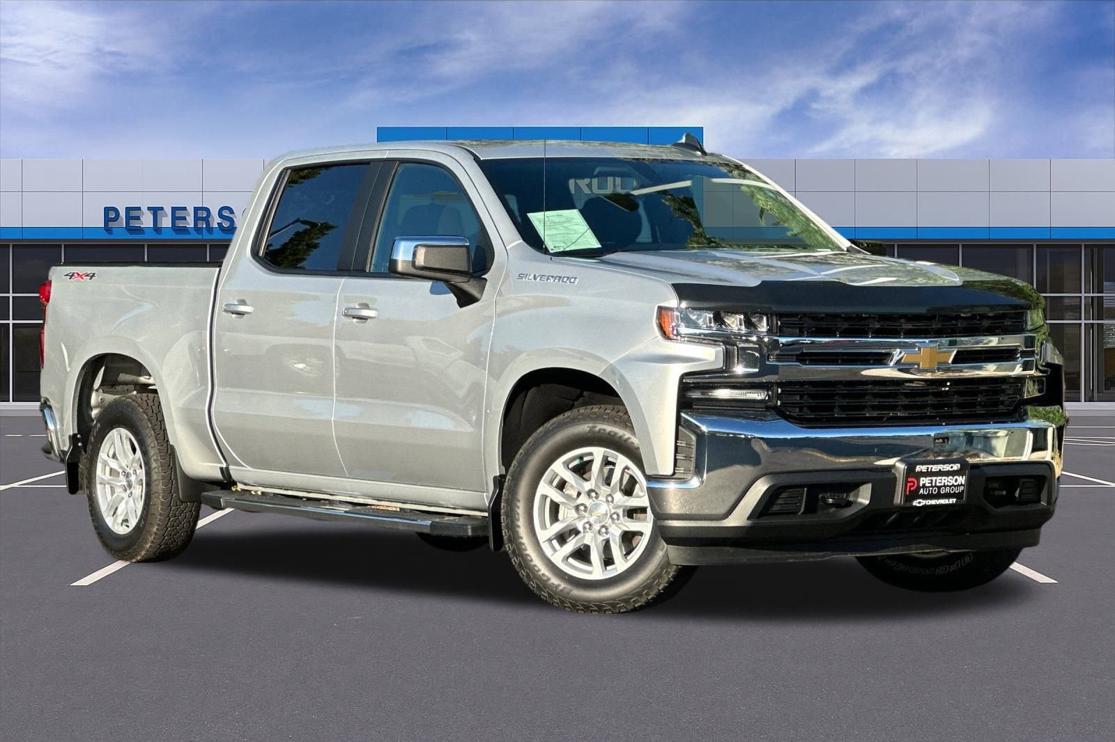 Used 2019 Chevrolet Silverado 1500 LT image 2