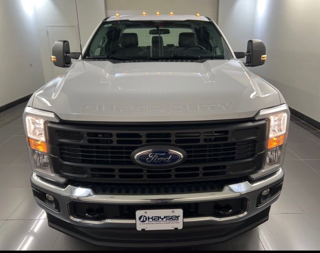 New 2026 Ford F250 XL w/ XL Chrome Package image 2