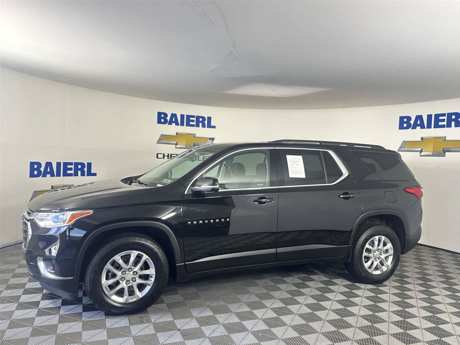 Used 2021 Chevrolet Traverse LT AWD/4WD image 2
