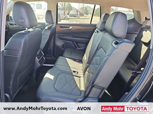 Used 2025 Volkswagen Atlas SE image 10