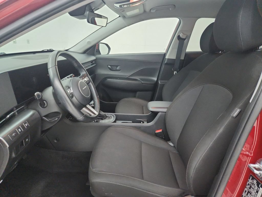 Used 2025 Hyundai Kona SEL FWD image 19