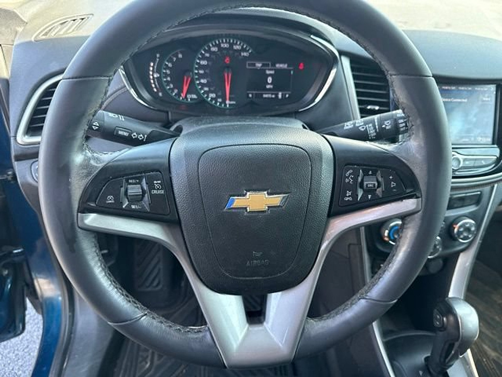 Used 2020 Chevrolet Trax LT w/ Driver Confidence Package AWD/4WD image 17