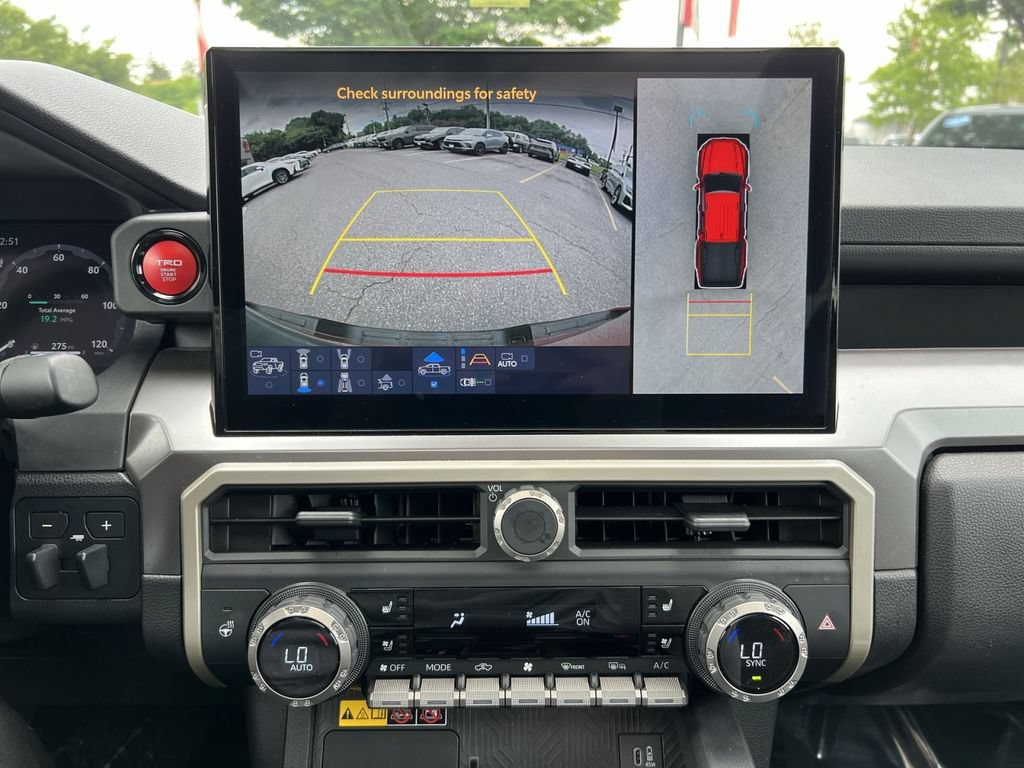 Used 2025 Toyota Tacoma TRD Sport w/ TRD Sport Premium Package AWD/4WD image 19
