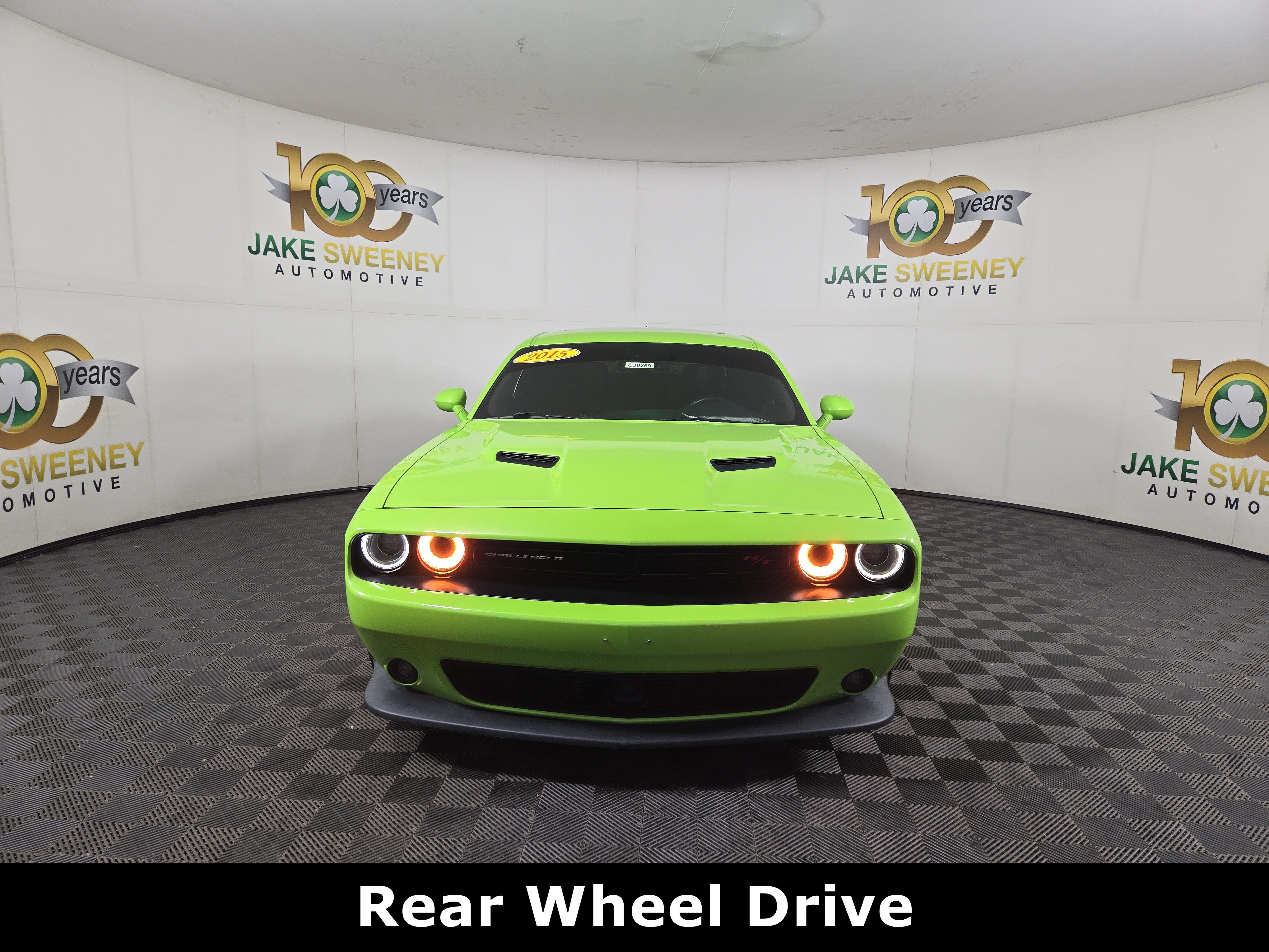 Used 2015 Dodge Challenger R/T Scat Pack w/ Leather Interior Group RWD image 3