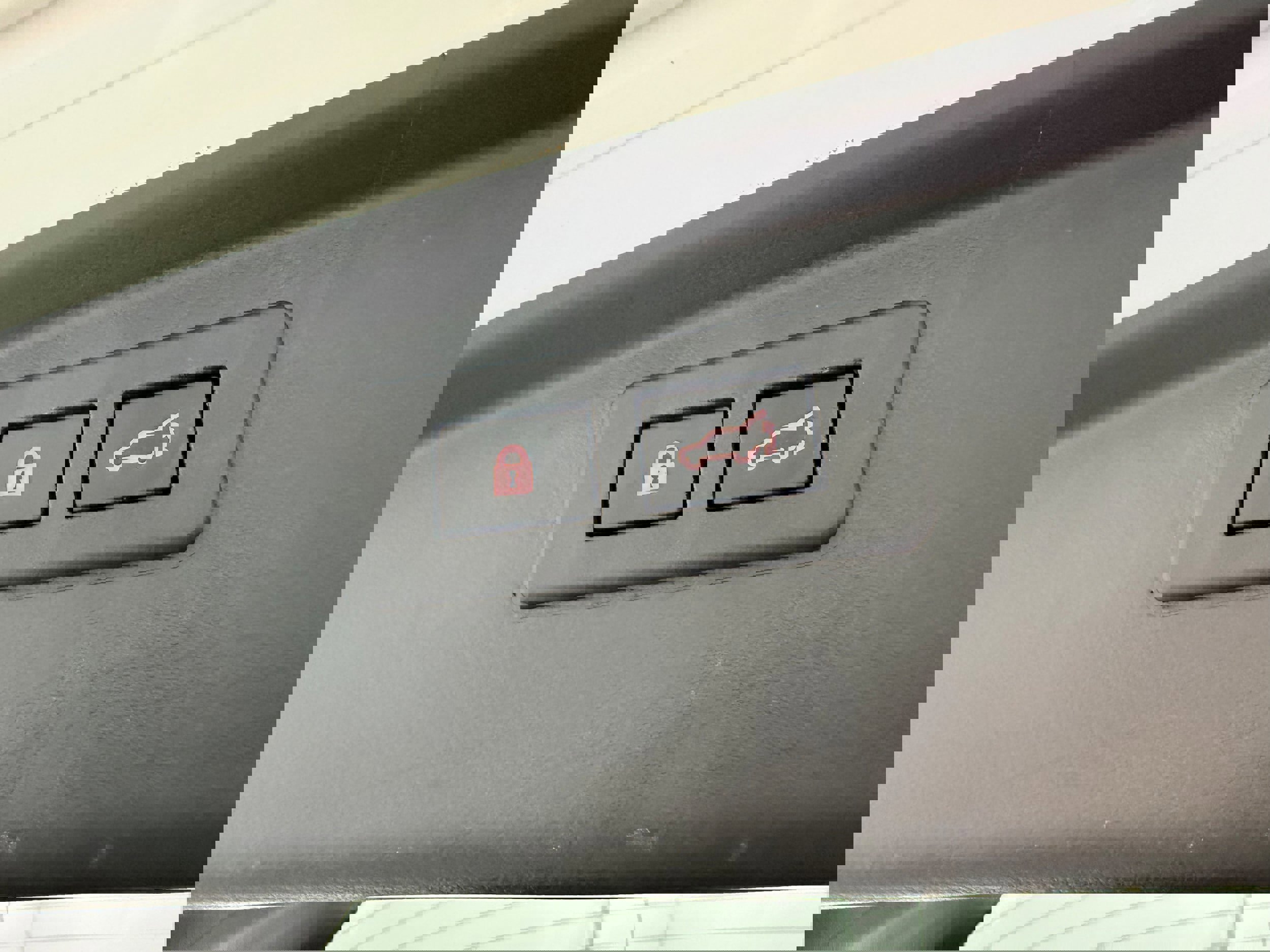 Used 2021 Subaru Outback Premium image 30