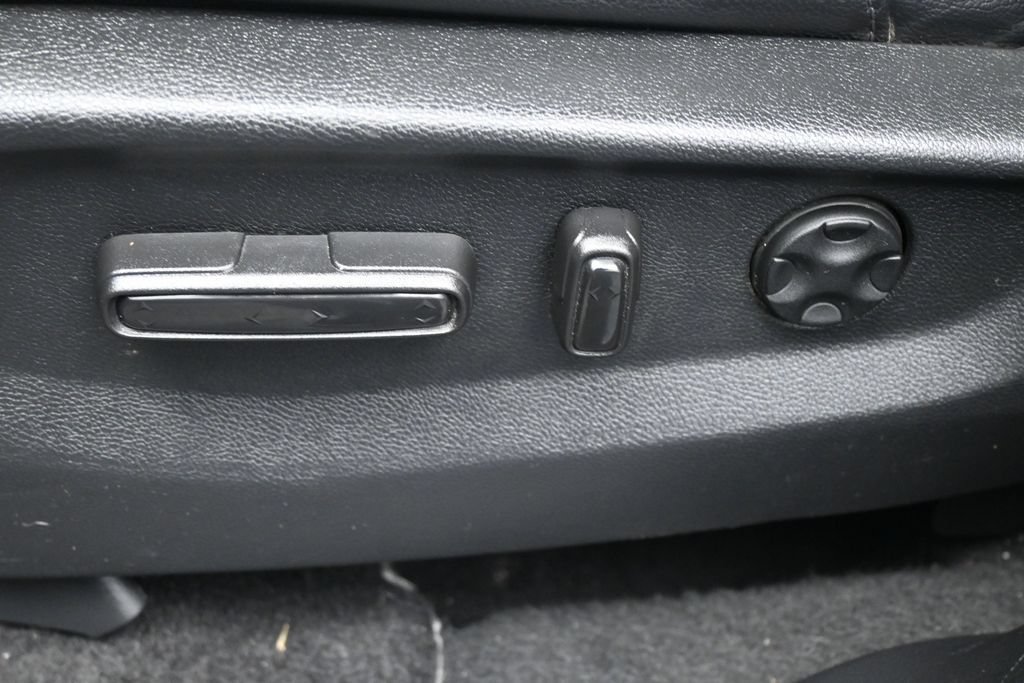 Used 2019 Honda CR-V EX-L image 9