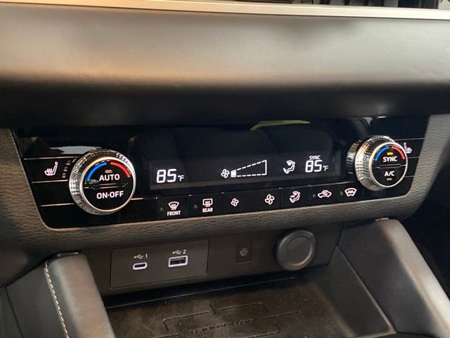 Used 2025 Mitsubishi Outlander Ralliart image 24