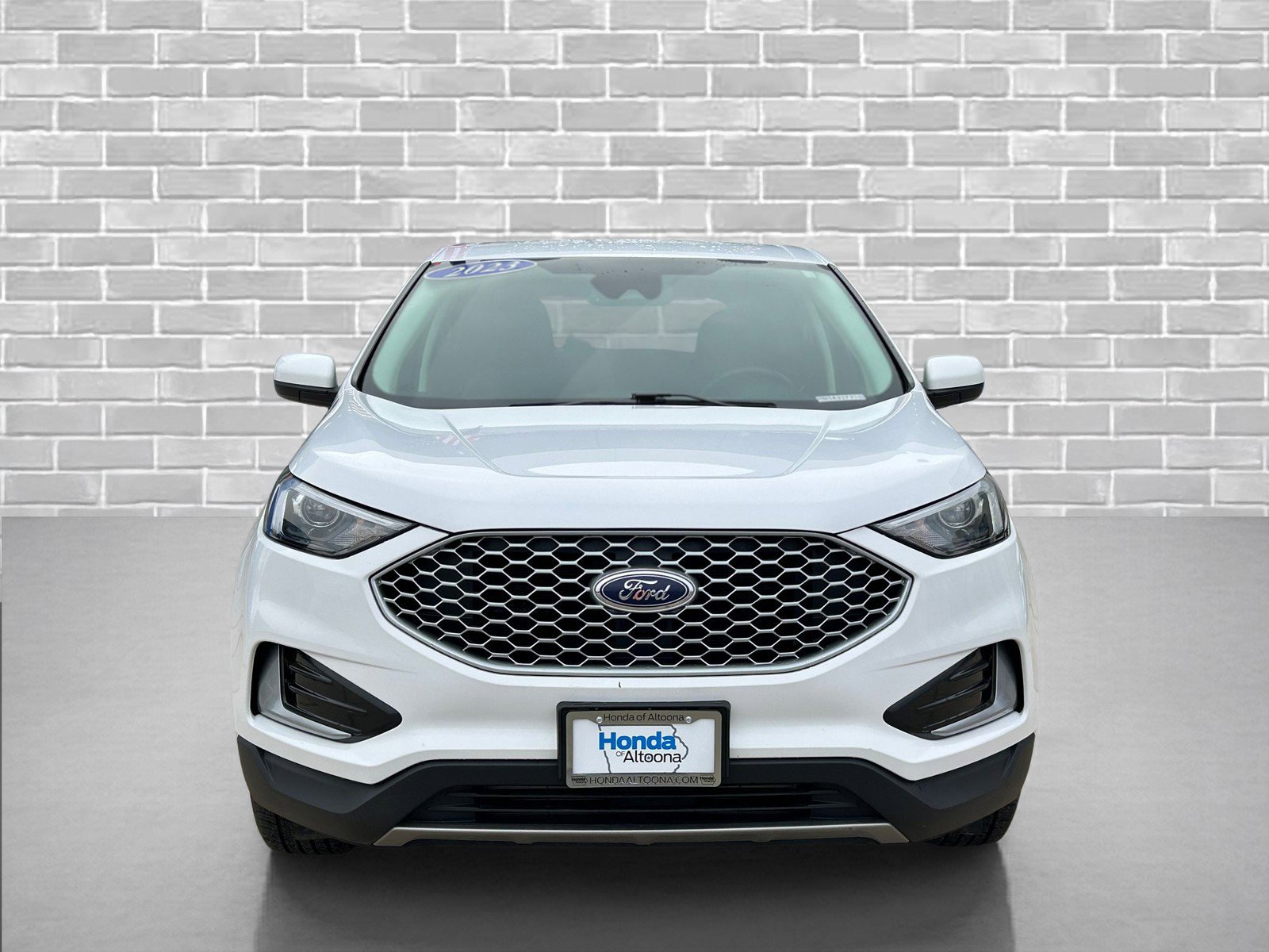 Used 2023 Ford Edge SEL image 8