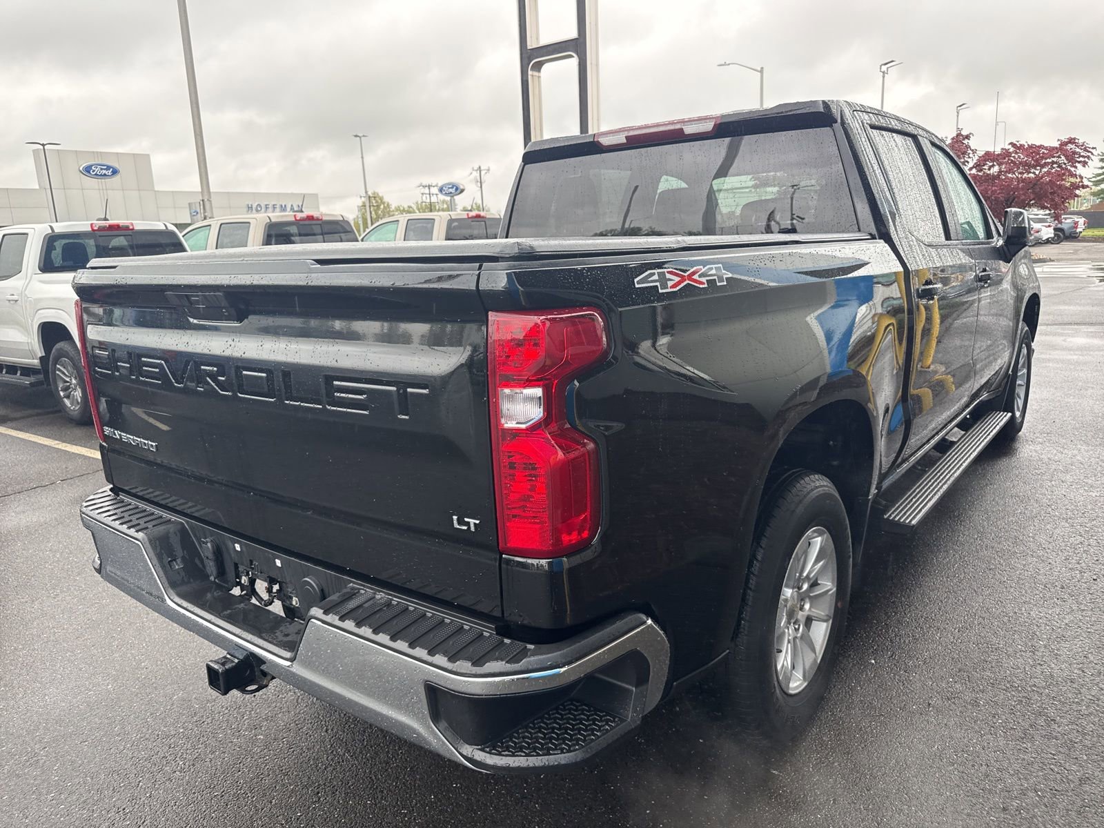 Used 2021 Chevrolet Silverado 1500 LT AWD/4WD image 6
