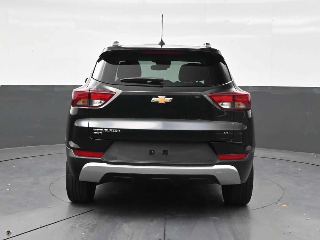 Used 2023 Chevrolet TrailBlazer LT w/ Convenience Package AWD/4WD image 4