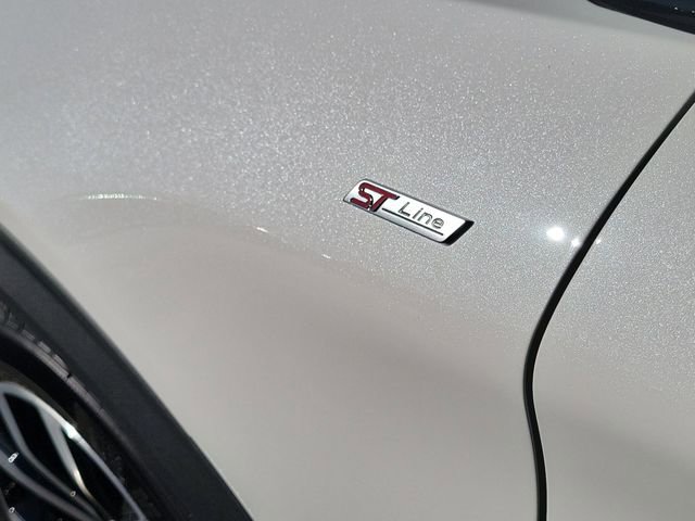 Used 2025 Ford Explorer ST-Line w/ Premium Package image 23